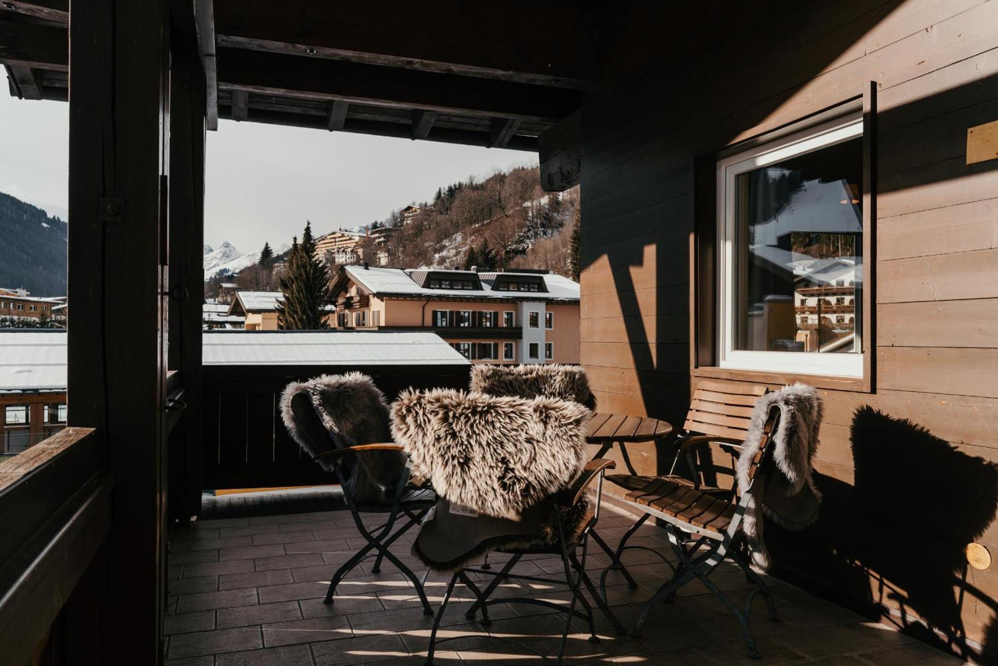 Hotel Gluecksschmiede - Hinterglemm Saalbach-Hinterglemm Exterior foto