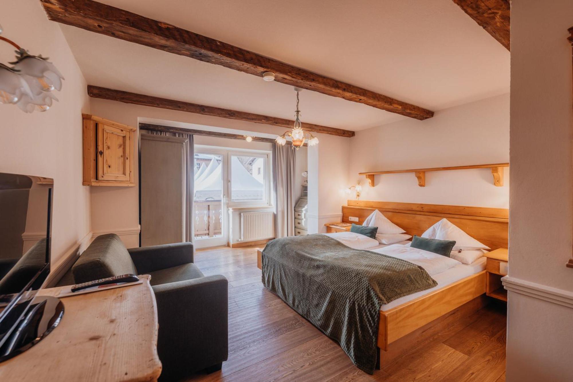 Hotel Gluecksschmiede - Hinterglemm Saalbach-Hinterglemm Exterior foto